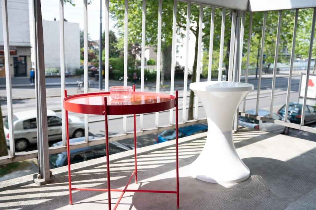Moderne A Apartment Tours